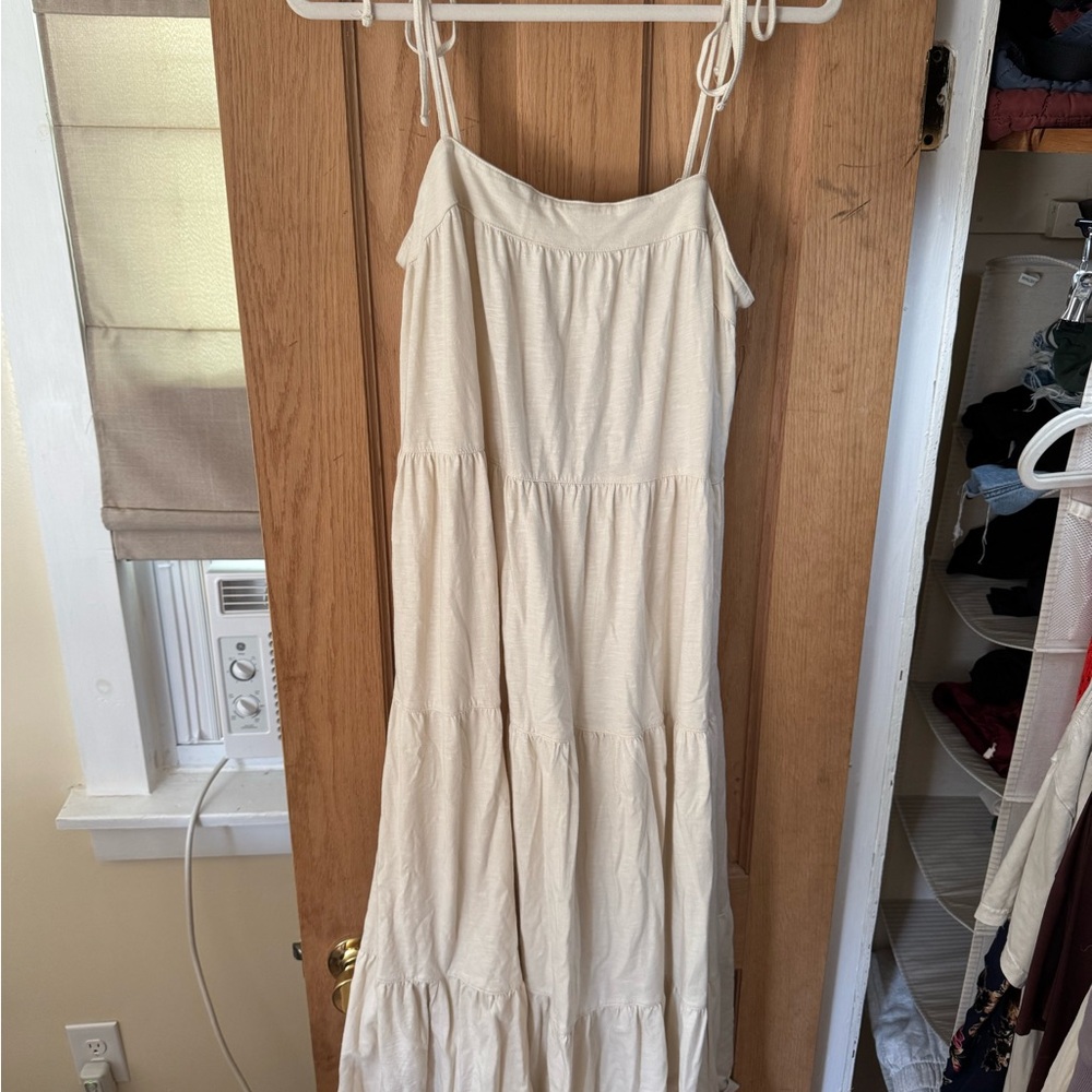 American Eagle Outfitters Cream Maxi Dress